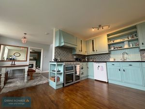 Kitchen/Diner- click for photo gallery